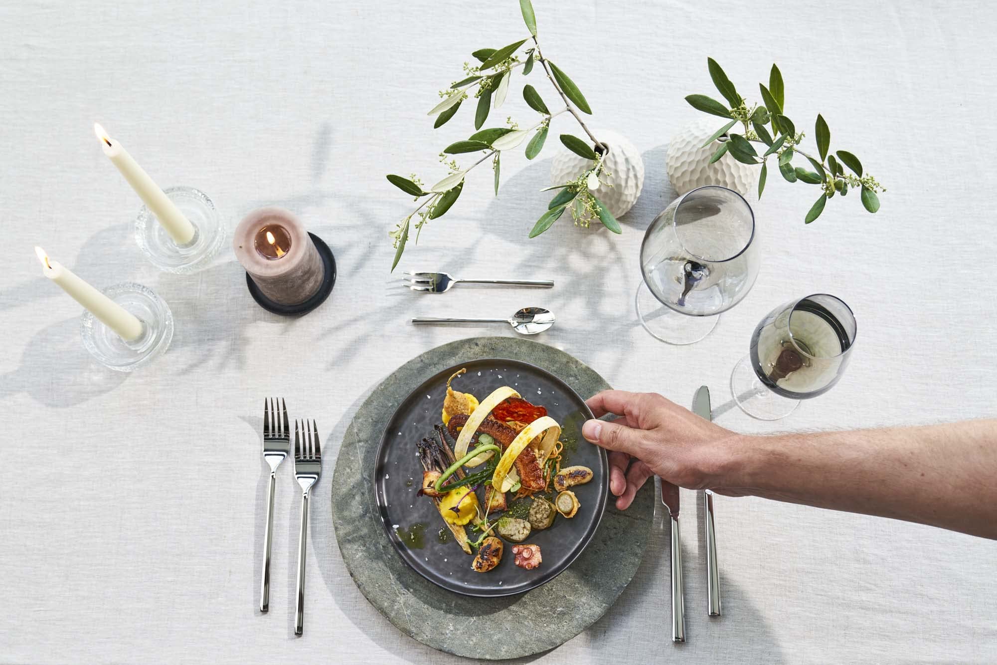 ZWILLING Aberdeen 20-pc 18/10 Stainless Steel Flatware Set - Image 4