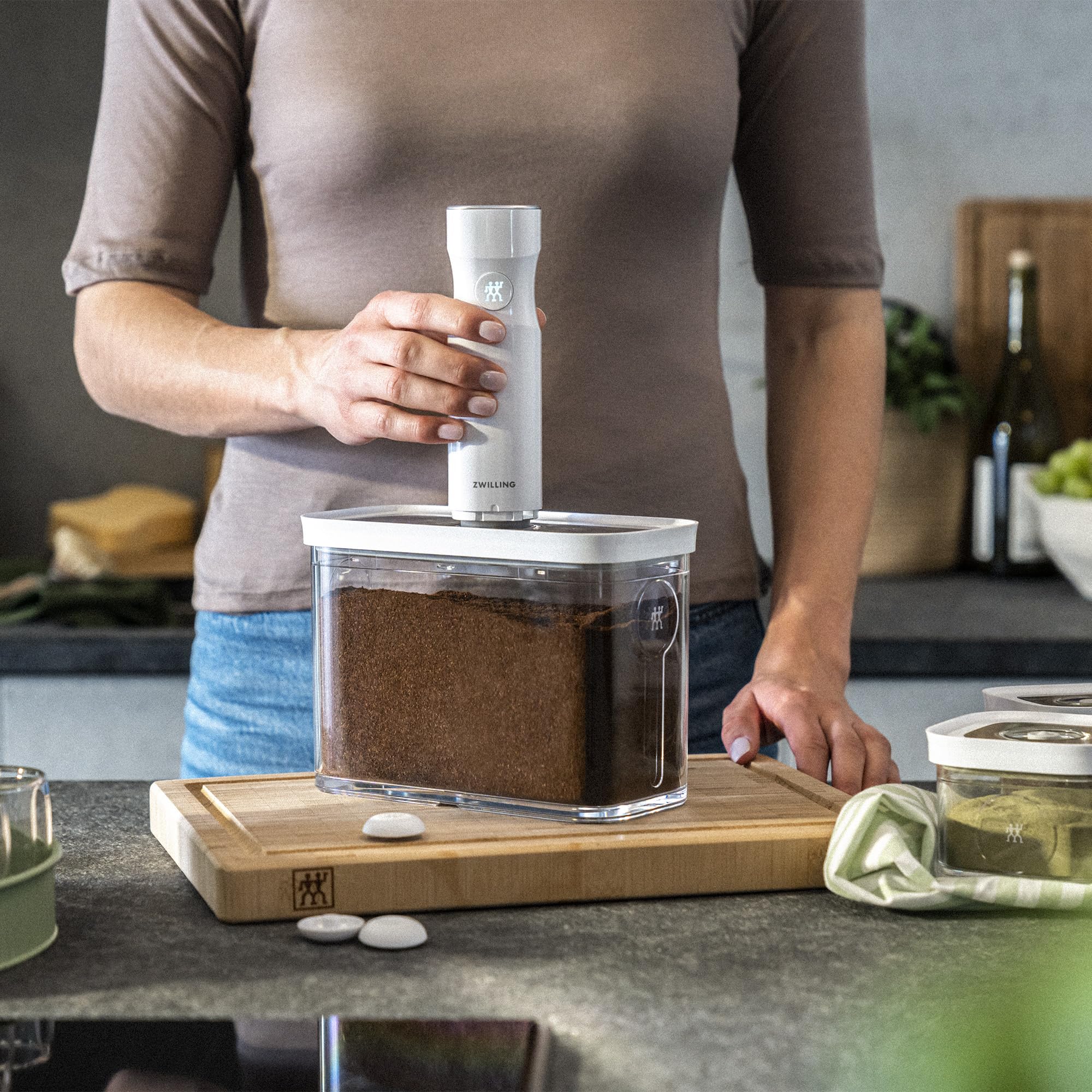 ZWILLING Fresh & Save Cube Box Starter Set, 5-pc, Plastic, Airtight Dry Food Container, Medium Cube Set with Pump - Image 3