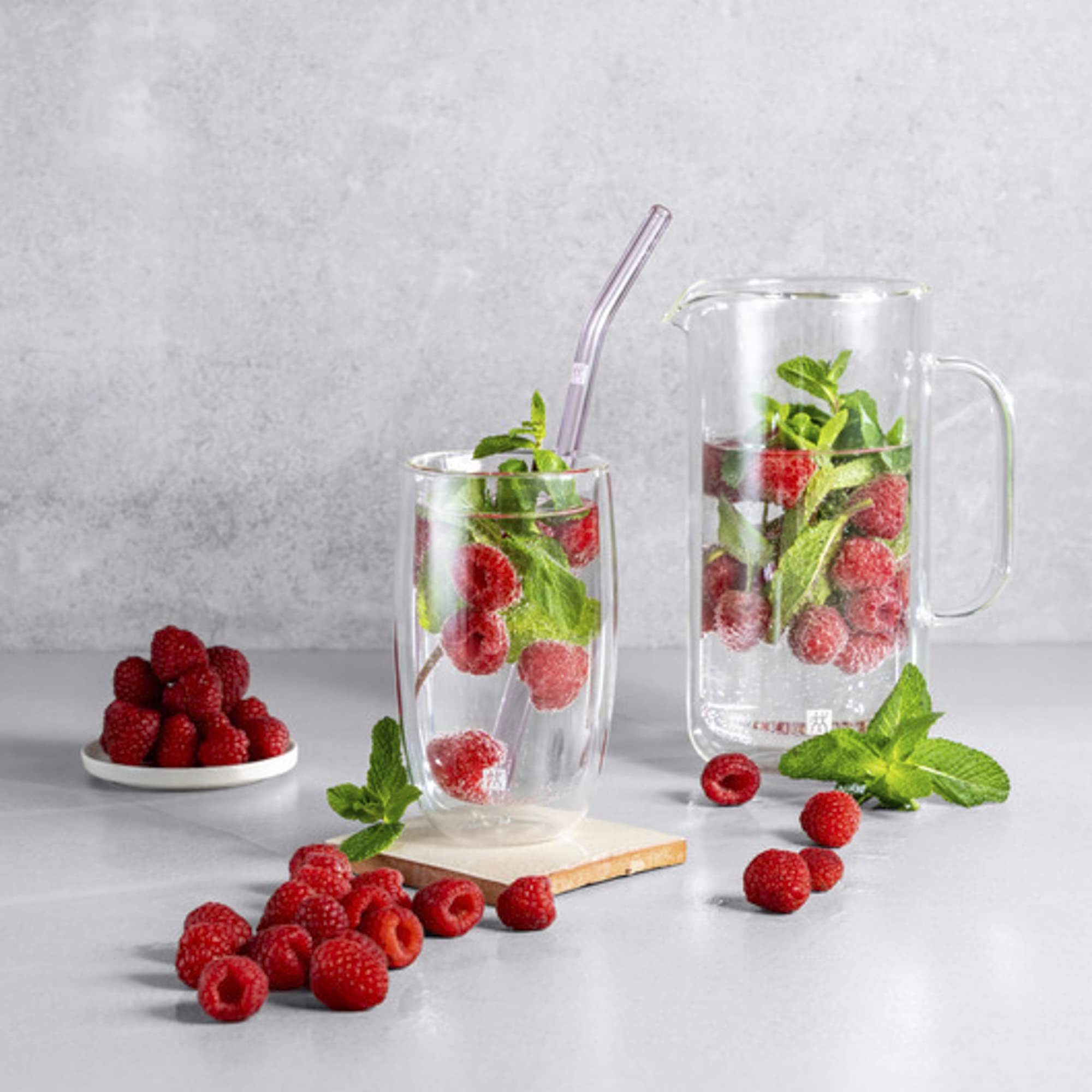 ZWILLING Sorrento 5-pc Bent Glass Straw Set - Multi Color - Image 4